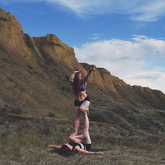 Meet your Posher, Monica - Picture 1 of 1